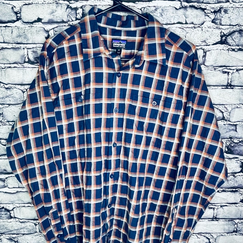 Patagonia Worn Wear Organic Cotton Men's Plaid Flannel Medium L/S Button Down